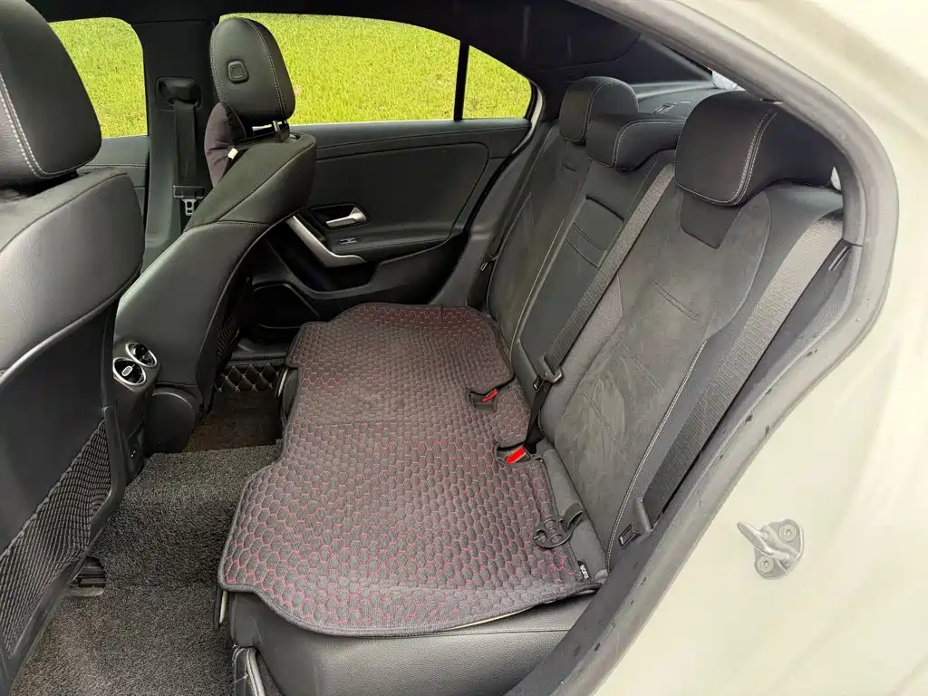 Mercedes-Benz A-Class 2020 — фото 12