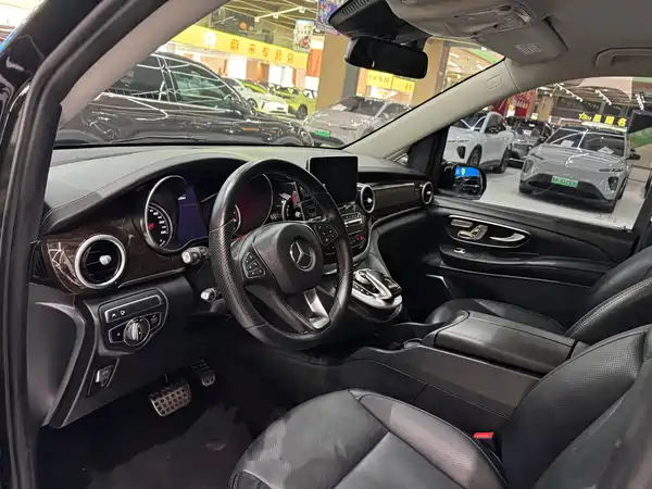 Mercedes-Benz V-Class 2020