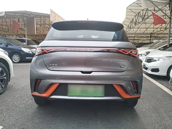 BYD Dolphin 2022