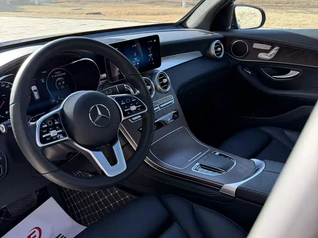 Mercedes-Benz GLC 2020 — фото 13