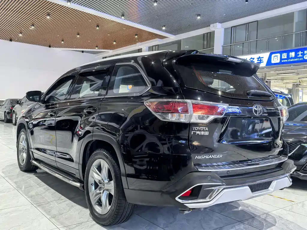 Toyota Highlander 2017 — фото 4