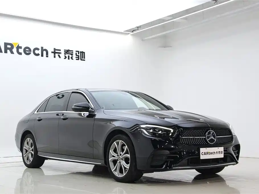 Mercedes-Benz E-Class 2023 — фото 3