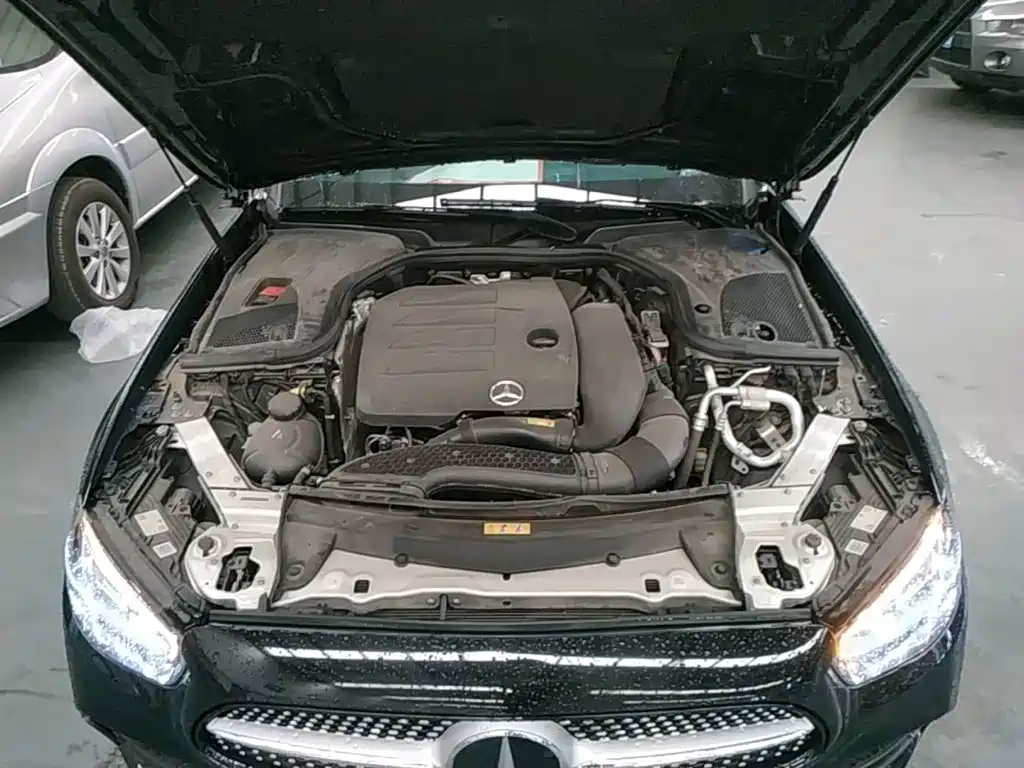 Mercedes-Benz E-Class 2021 — фото 20