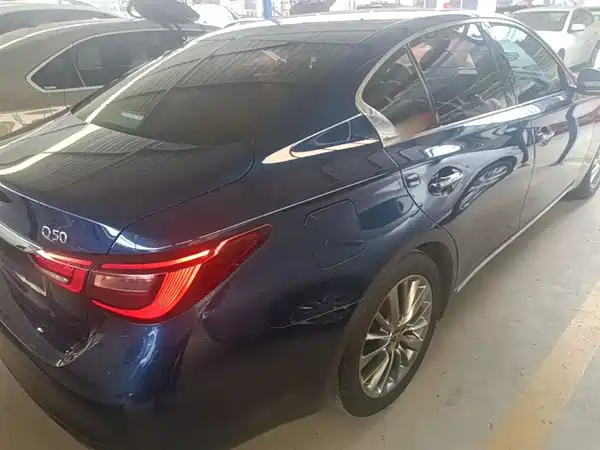 Infiniti Q50L 2018