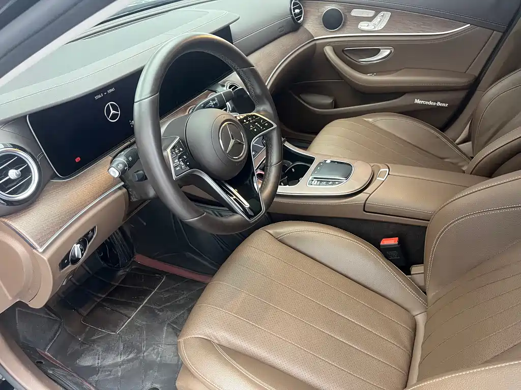 Mercedes-Benz E-Class 2023 — фото 3
