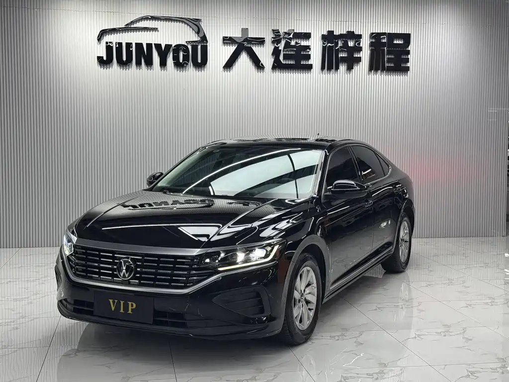 Volkswagen Passat 2023