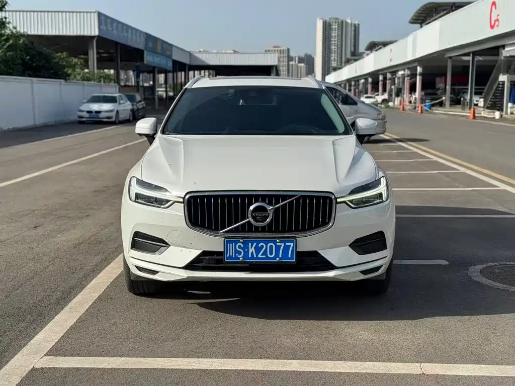 Volvo XC60 2019 — фото 3