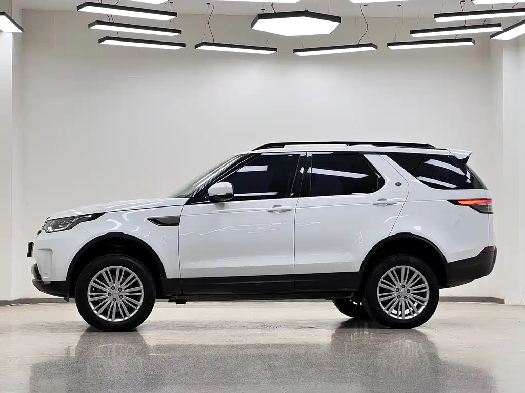 Land Rover Discovery 2017 — фото 4
