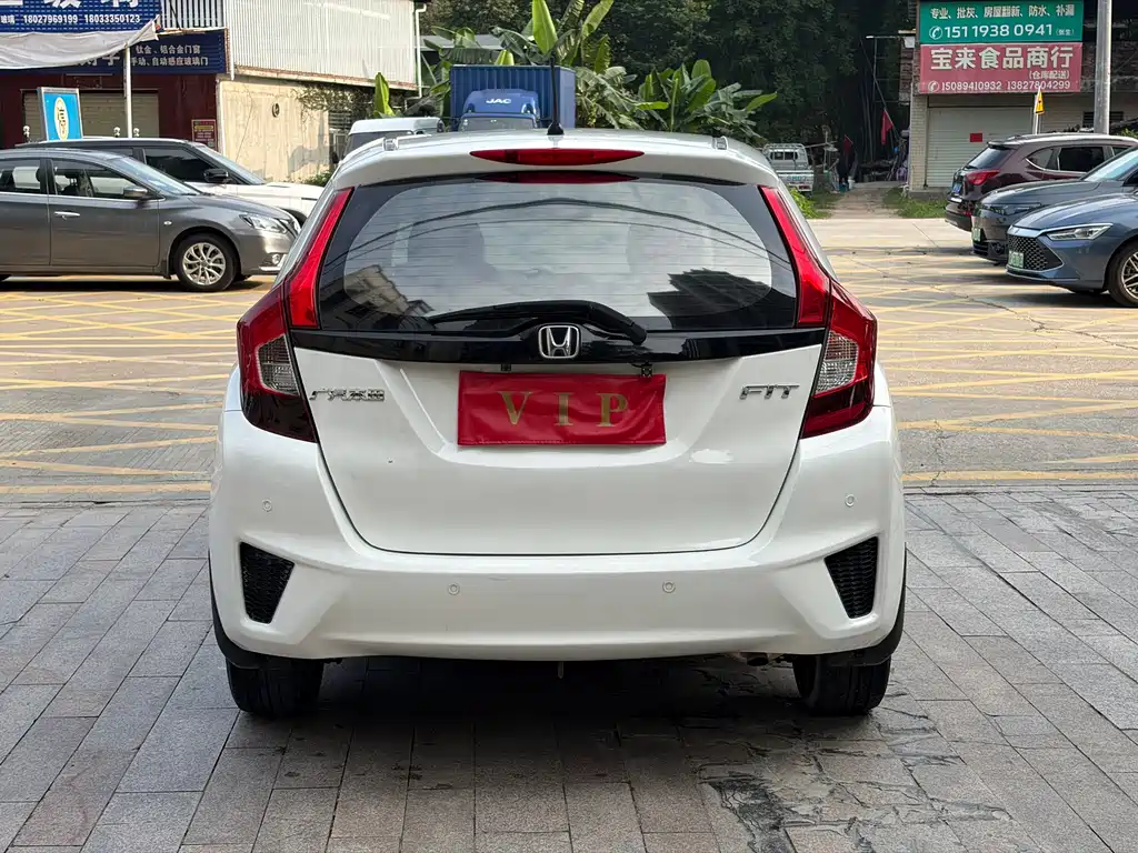 Honda Fit 2017 — фото 8