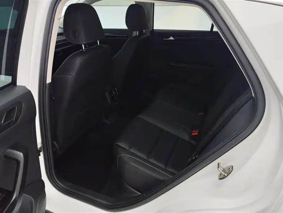Volkswagen T-Roc 2022 — фото 11