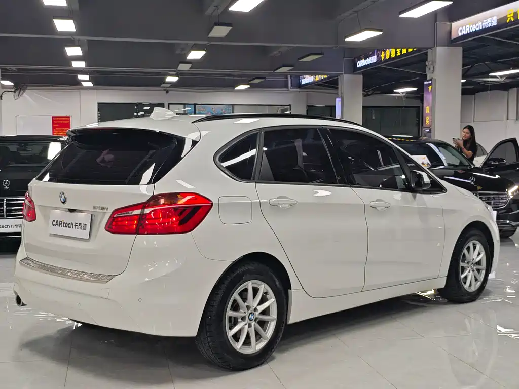 BMW 2 Series Active Tourer 2019 — фото 4