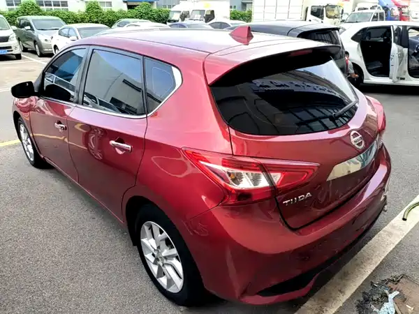 Nissan Tiida 2022
