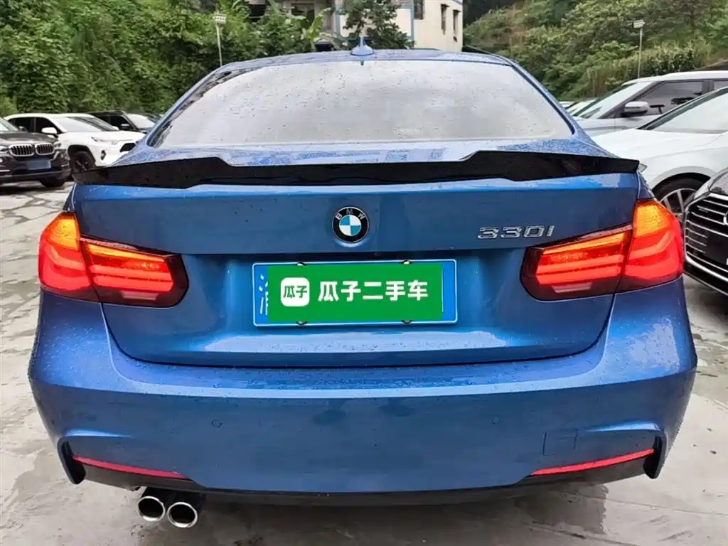 BMW 3 Series 2018 — фото 6