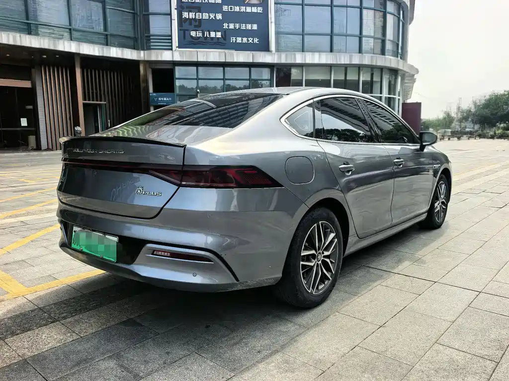 BYD Qin PLUS 2022 — фото 10