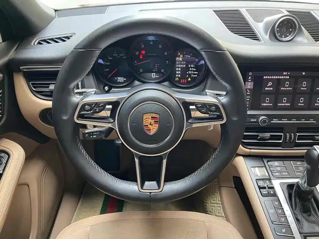 Porsche Macan 2019 — фото 9