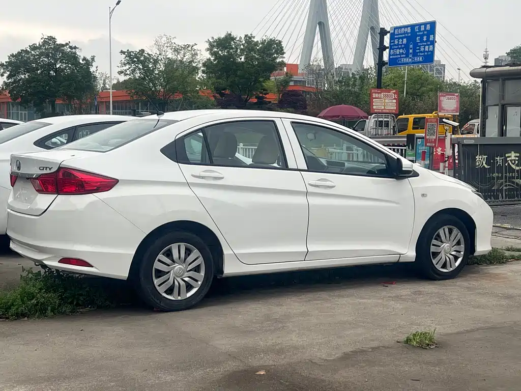 Honda City 2017 — фото 5