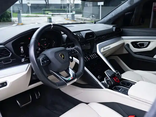 Lamborghini Urus 2019