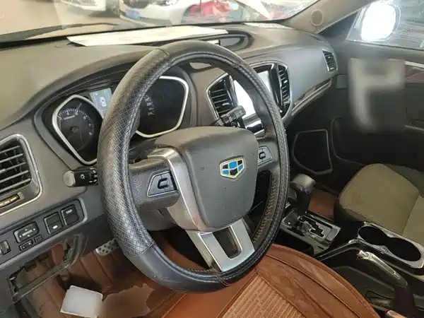 Geely GX7 2015