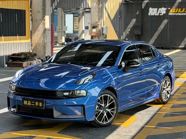 Lynk & Co 03 2020