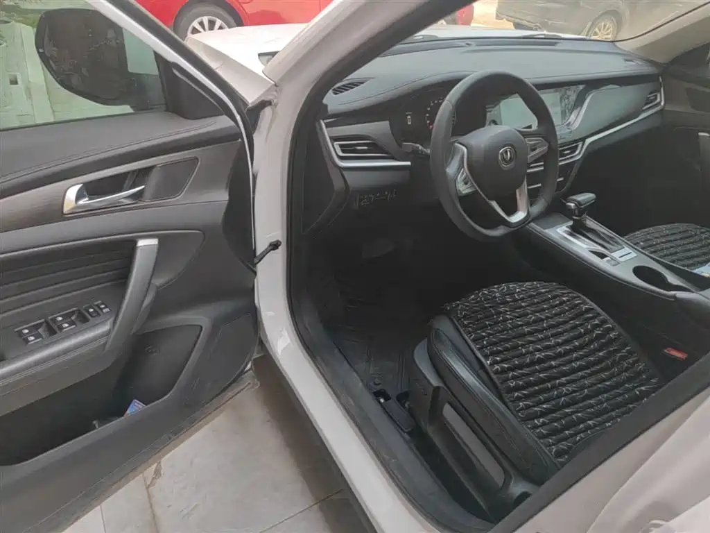 Changan CS35PLUS 2020 — фото 16