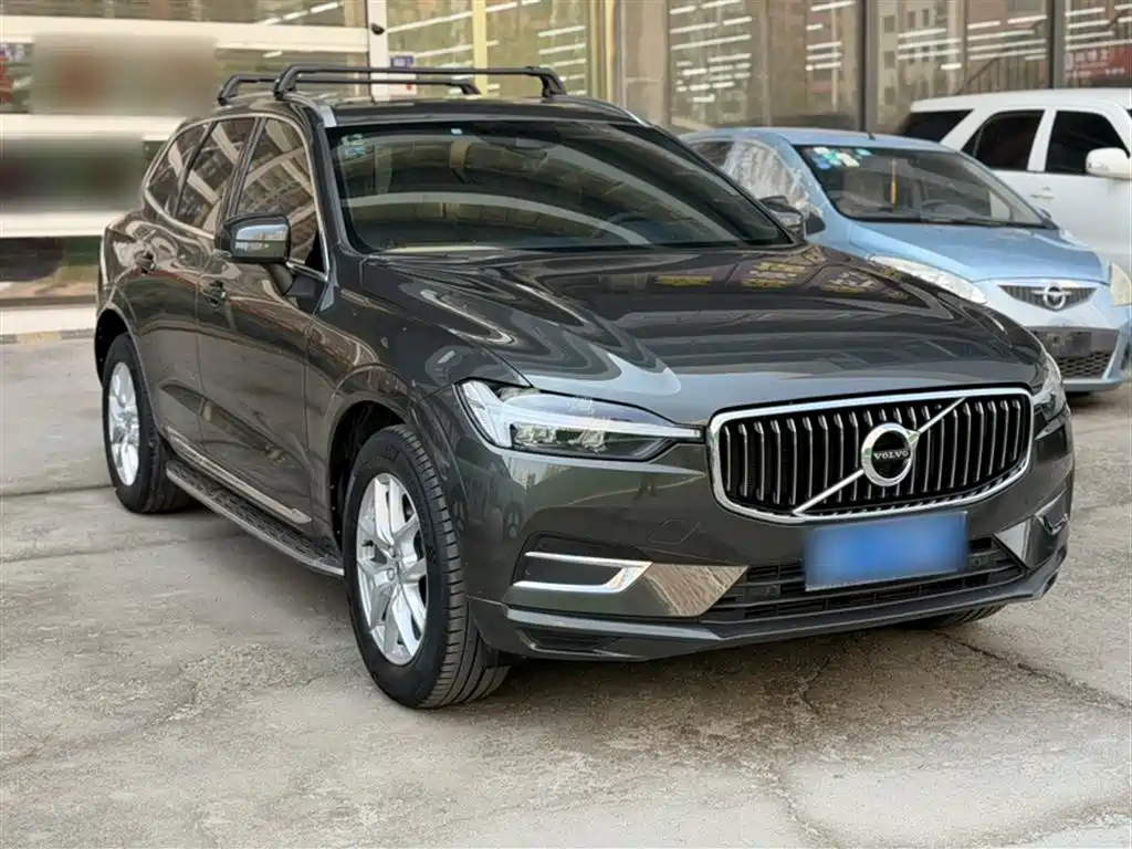 Volvo XC60 2021 — фото 7