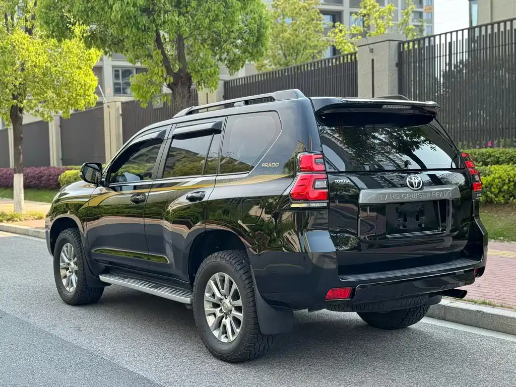 Toyota Prado 2019 — фото 11