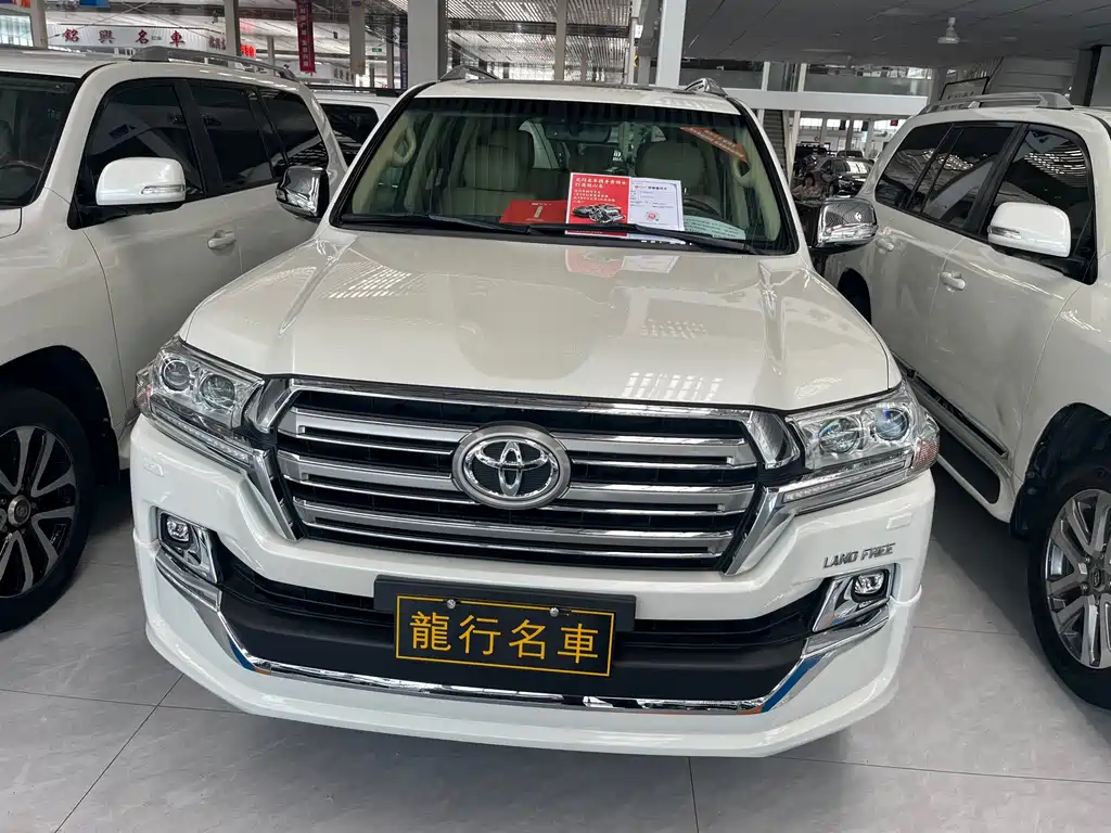 Toyota Land Cruiser 2018 — фото 2