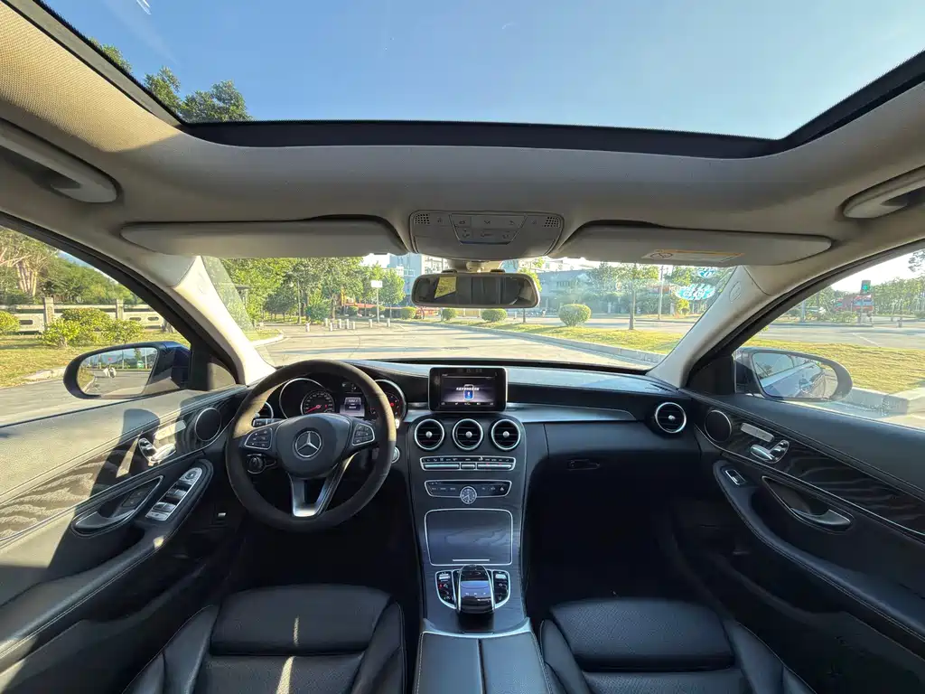 Mercedes-Benz C-Class 2018 — фото 8