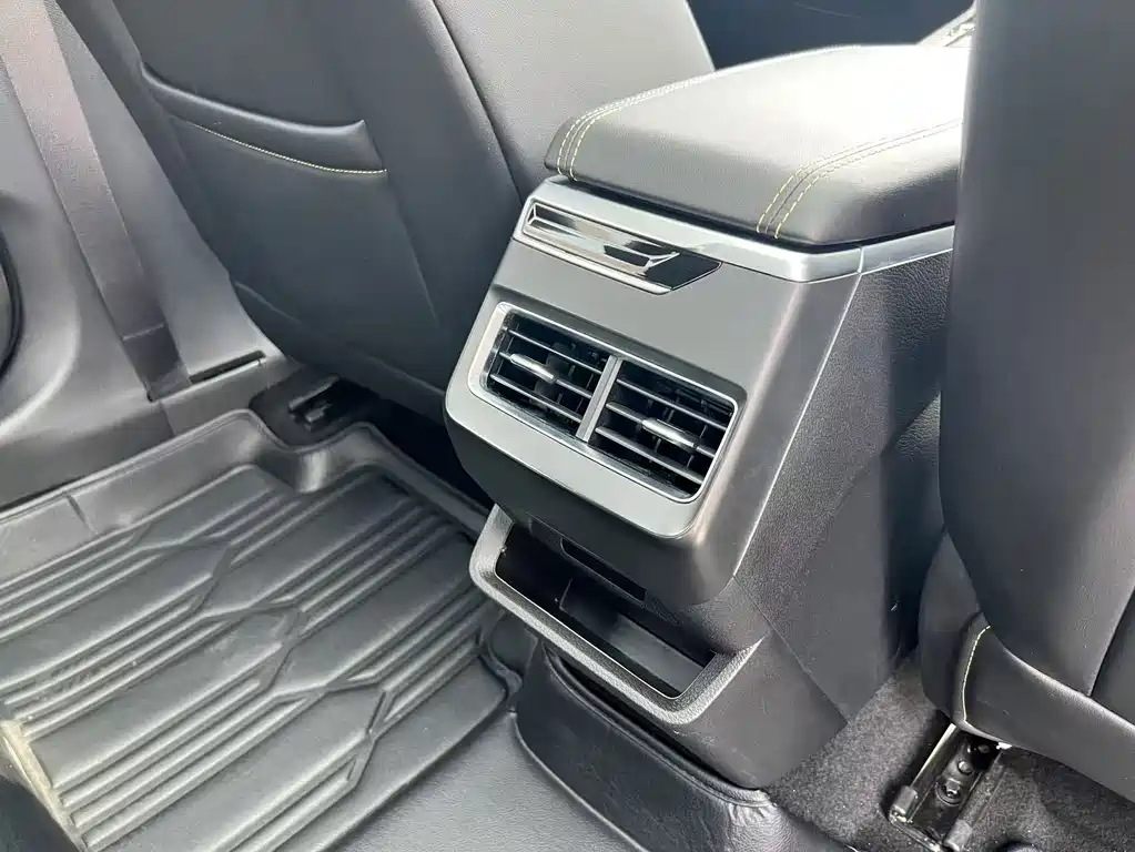 Geely Xingrui 2022 — фото 27
