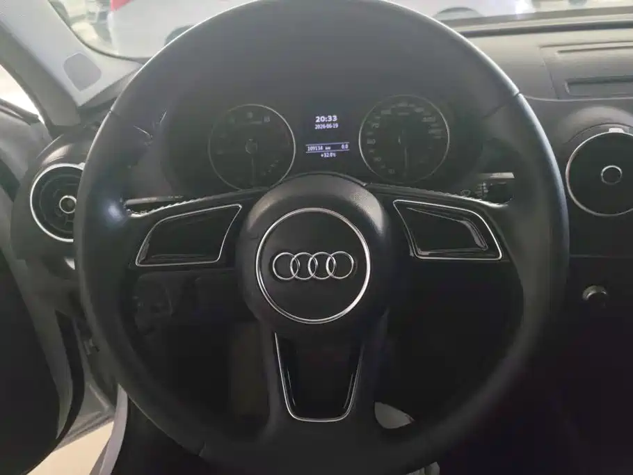 Audi A3 2017 — фото 15