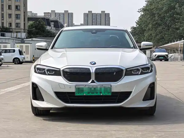 BMW i3 2023