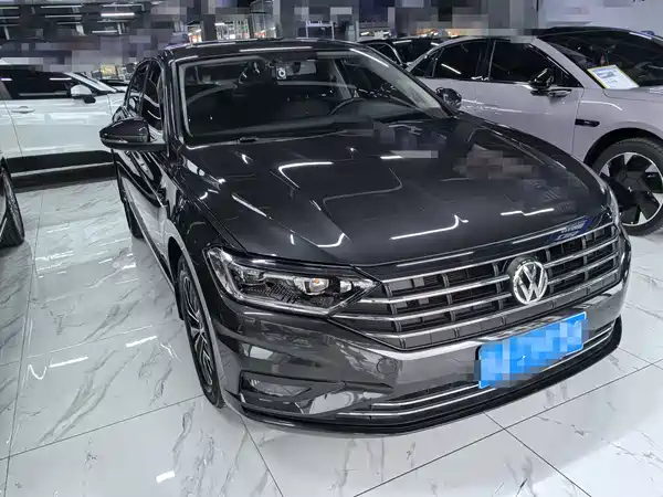 Volkswagen Sagitar 2020