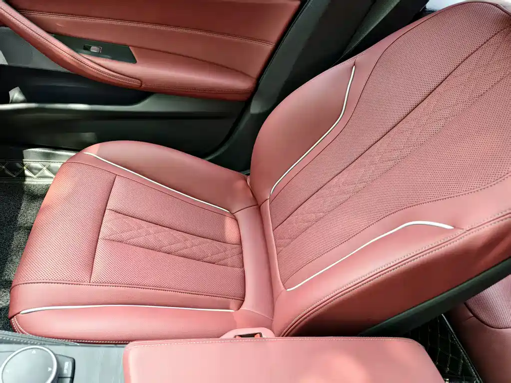 BMW 5 Series 2023 — фото 15