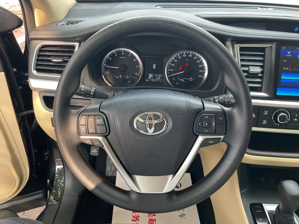 Toyota Highlander 2019 — фото 17