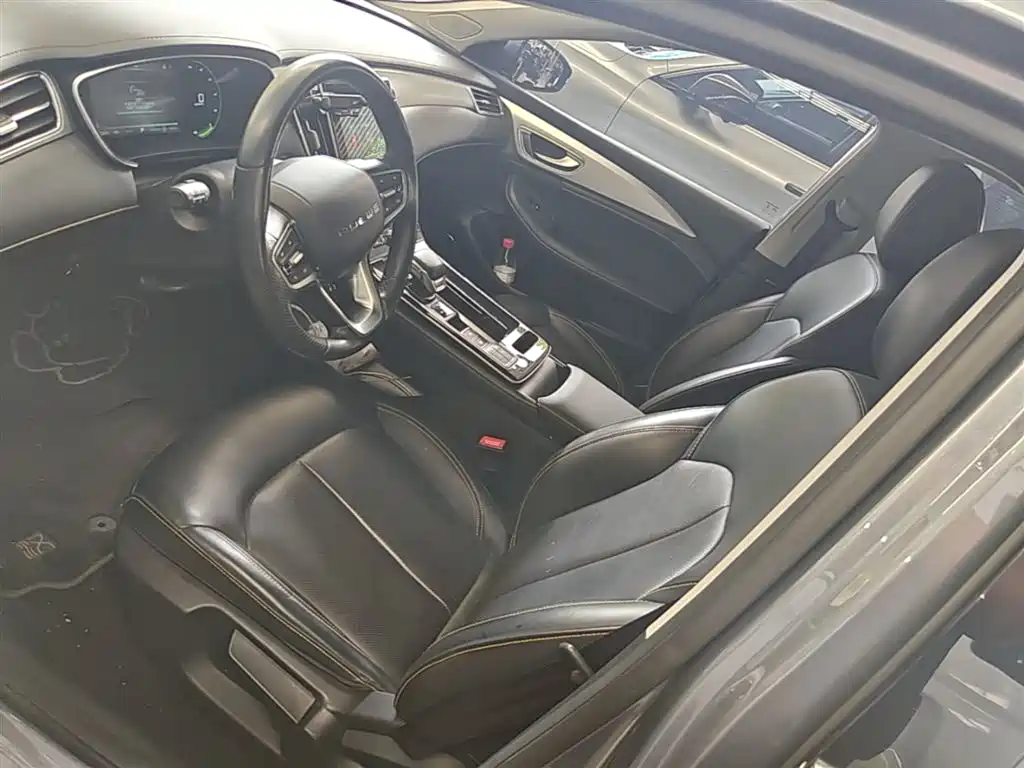 Roewe i6 MAX New Energy 2022 — фото 15