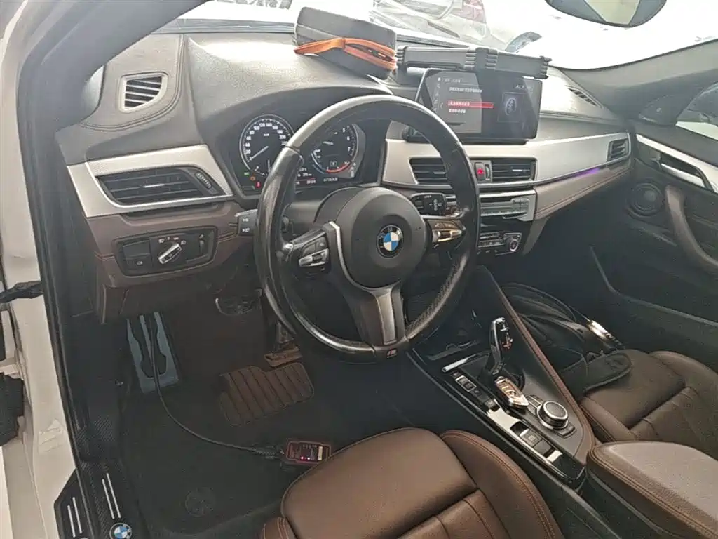 BMW X2 2022 — фото 10