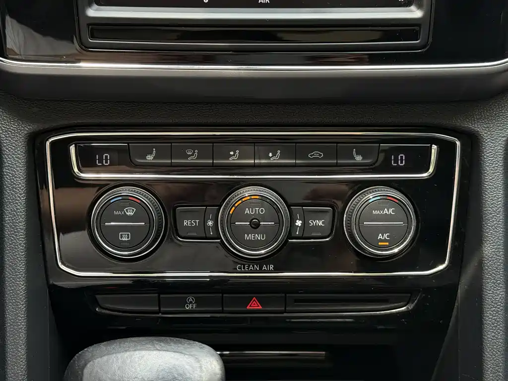 Volkswagen Teramont 2018 — фото 30