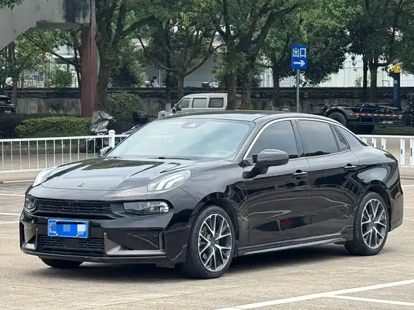Lynk & Co 03 2021