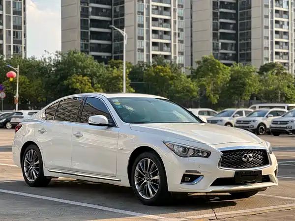 Infiniti Q50L 2018
