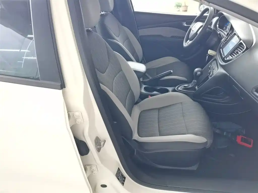Fiat Viaggio 2015 — фото 25