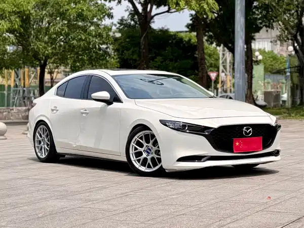 Mazda 3 Axela 2020
