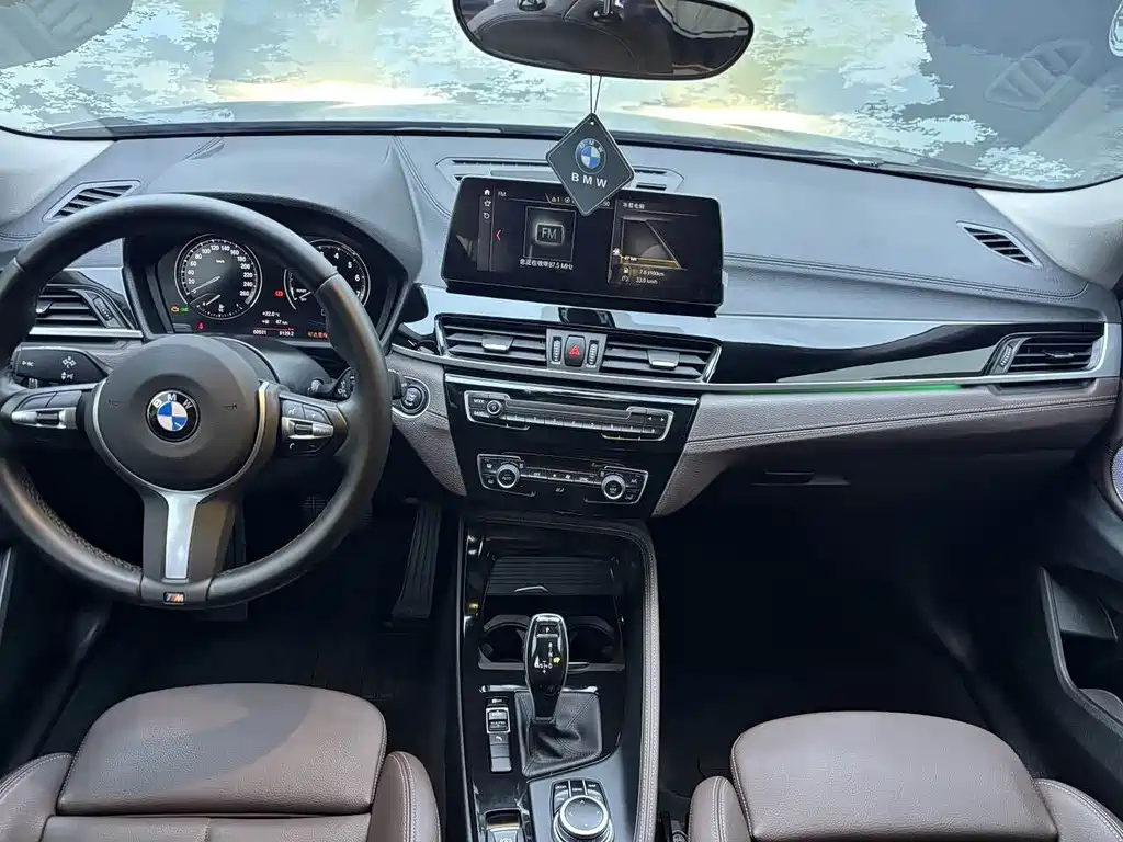 BMW X2 2022 — фото 14