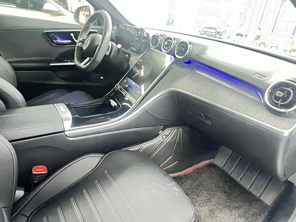 Mercedes-Benz C-Class 2023 — фото 11