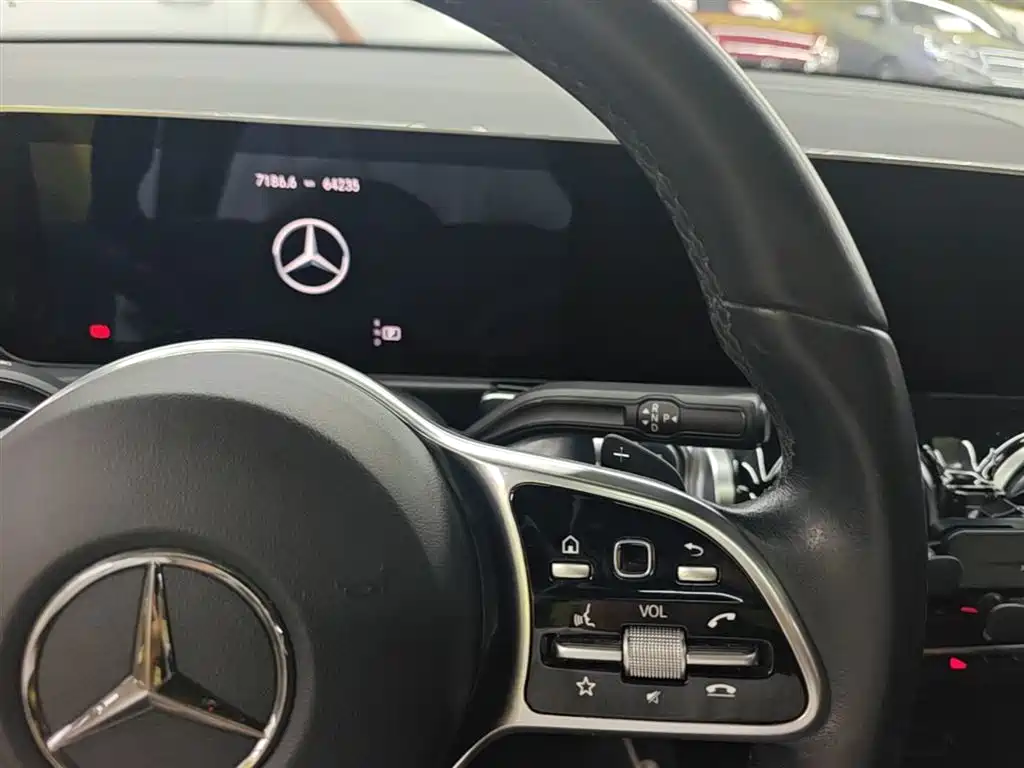 Mercedes-Benz GLB 2020 — фото 14