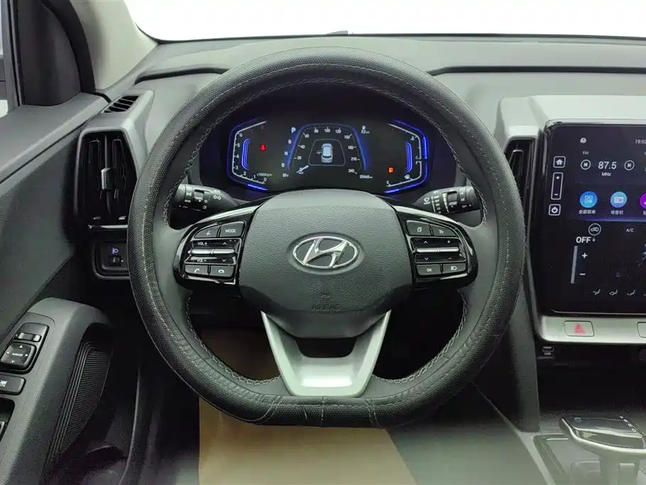Hyundai ix35 2023 — фото 15