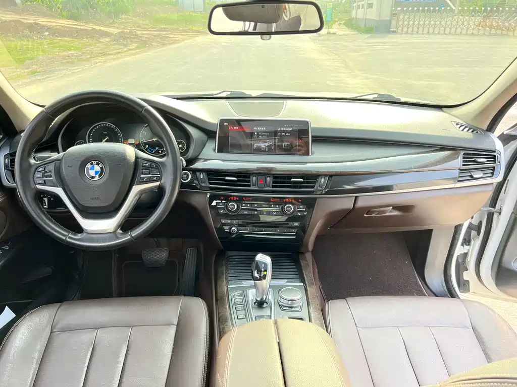 BMW X5 2018 — фото 13