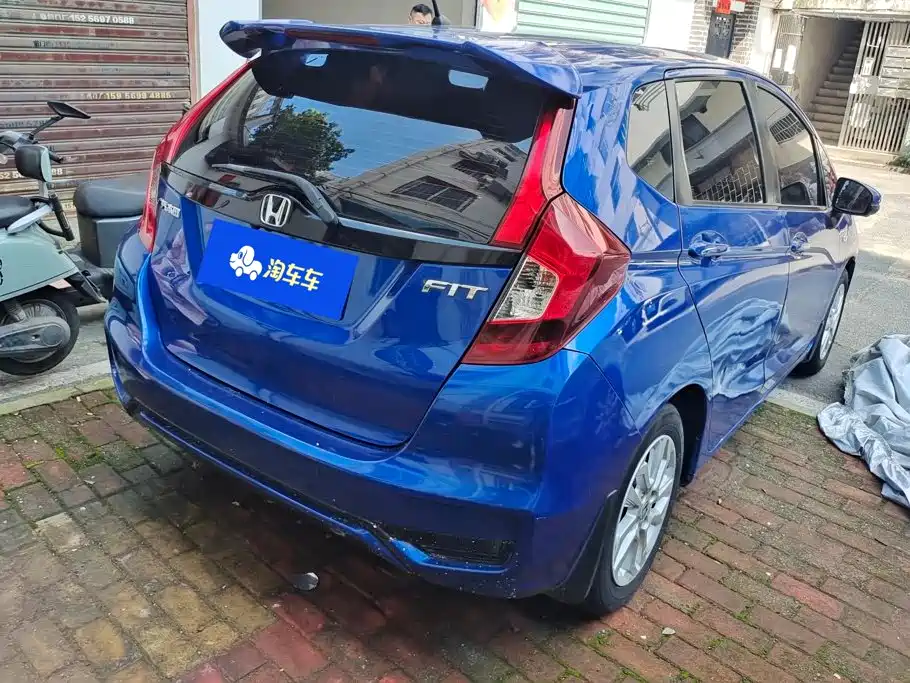 Honda Fit 2018 — фото 3