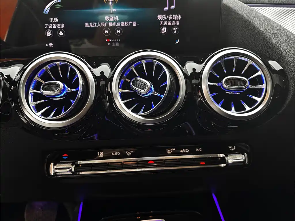 Mercedes-Benz GLA 2022 — фото 13