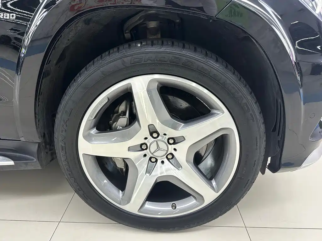 Mercedes-Benz GL-Class AMG 2015 — фото 31