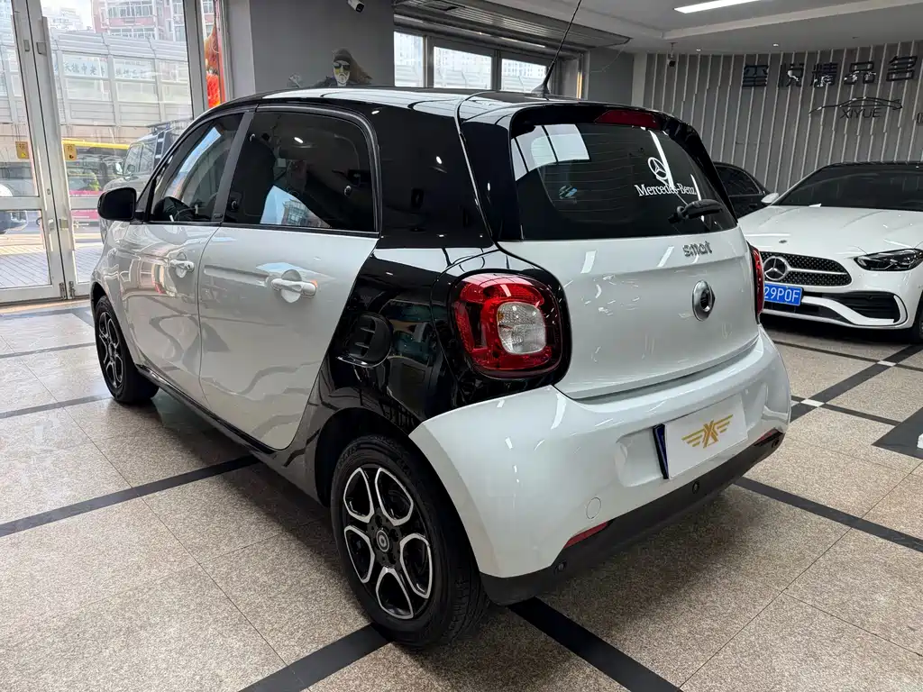 smart Forfour 2019 — фото 7